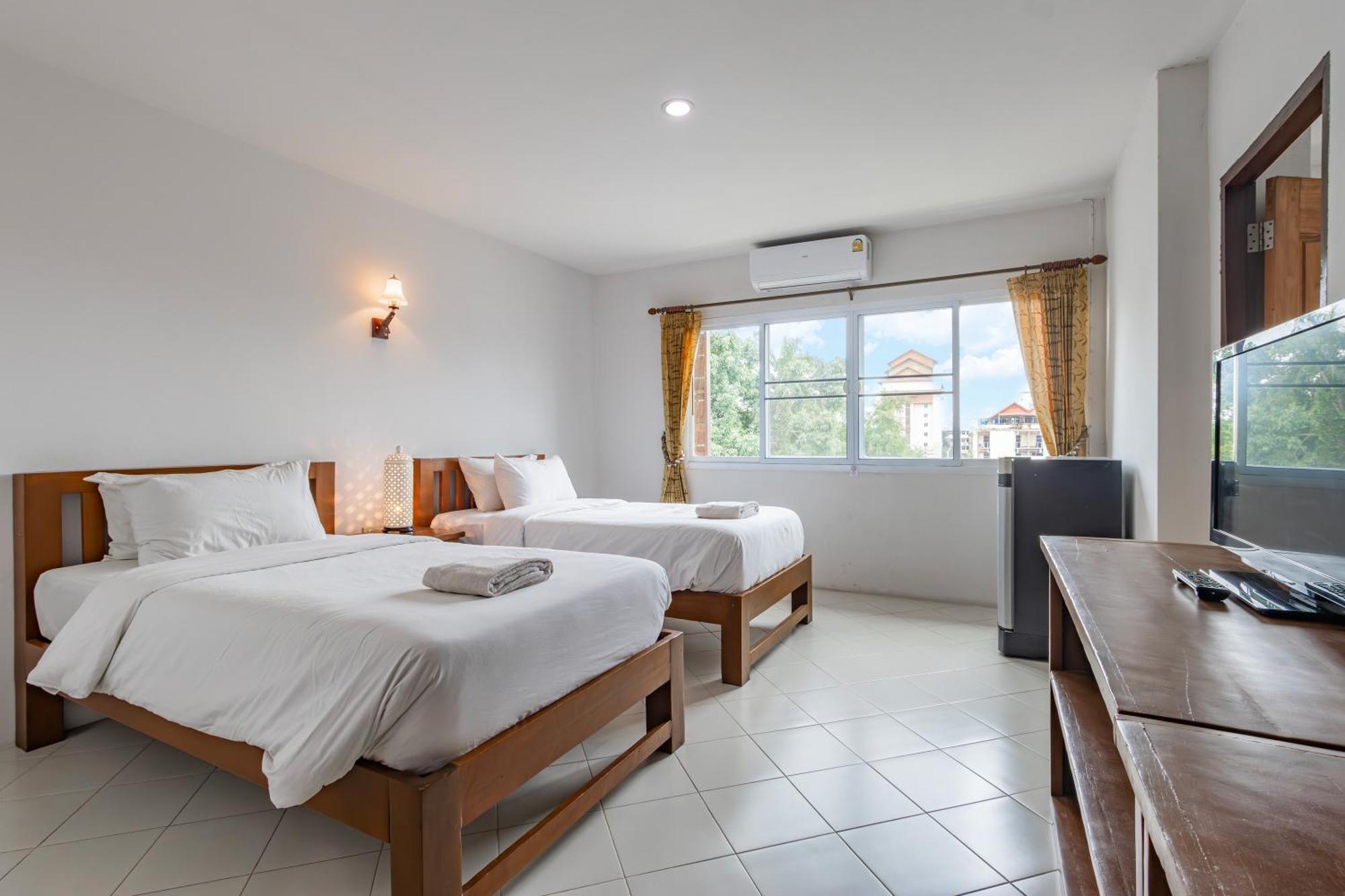 Budget Stars Hotel Чиангмай Экстерьер фото