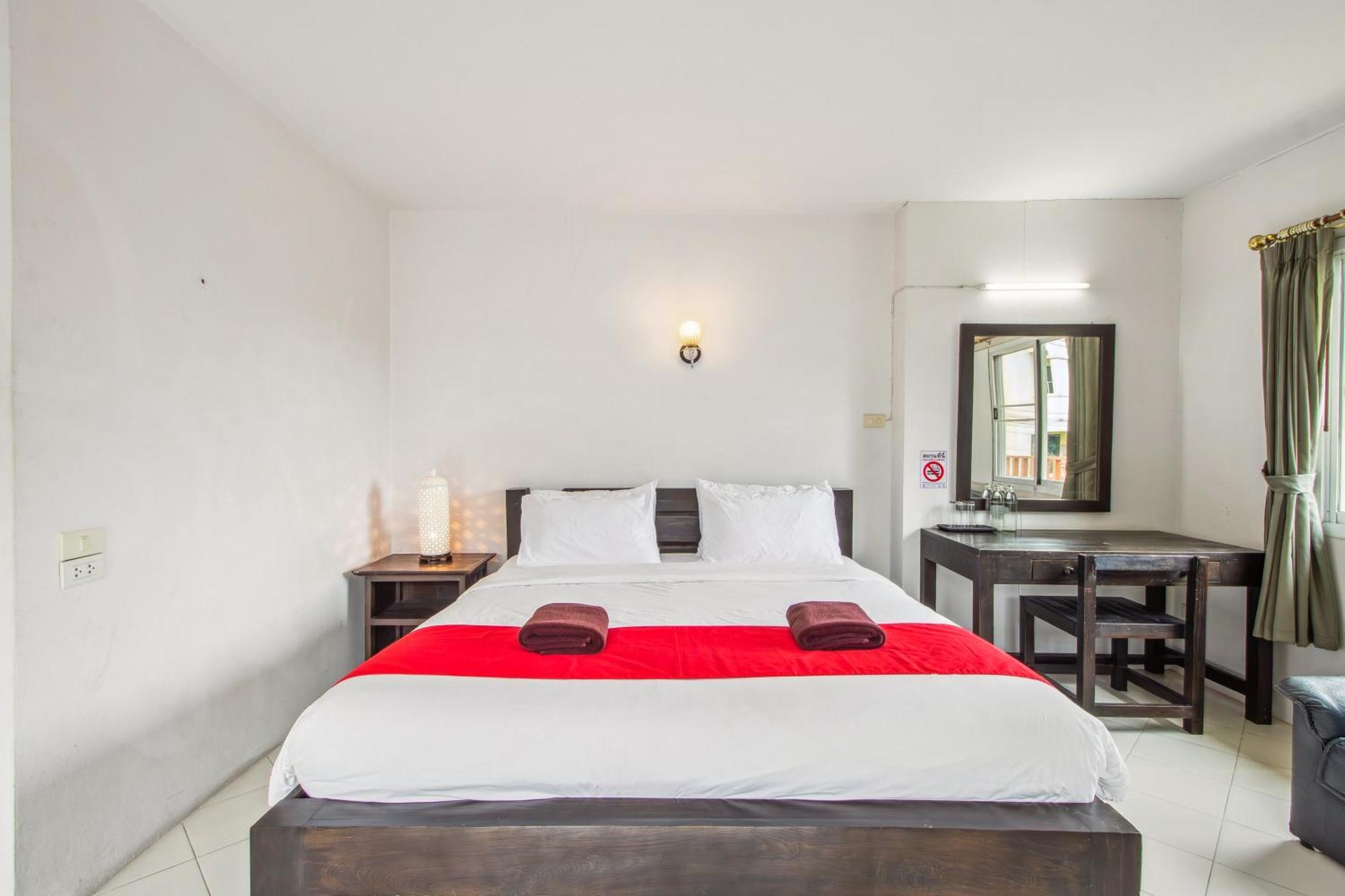 Budget Stars Hotel Чиангмай Экстерьер фото